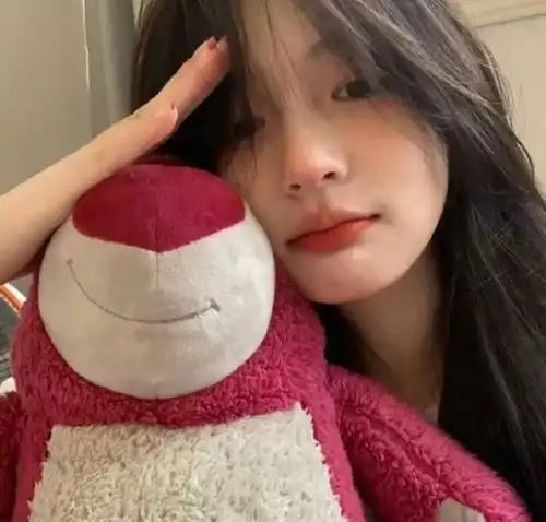 第906期风格头像0127美女会喜欢的红色系女生头像