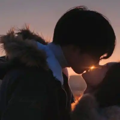  又酷又浪漫又宠溺的情侣头像