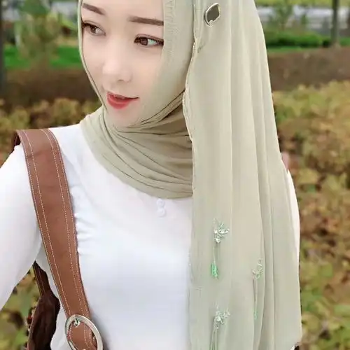  穆斯林纱巾新款头巾夏季时尚舍子同款钉珠休闲时尚纱巾回族盖头包