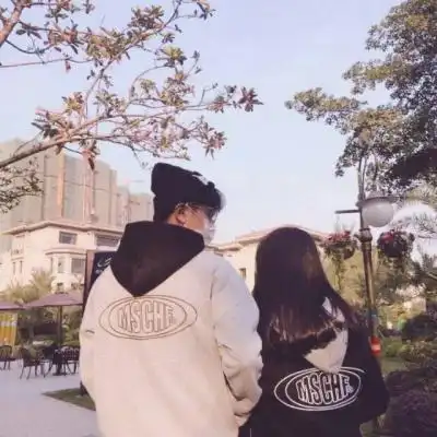  最近火了草莓味情侣头像,ins火爆了,愿意换的都是真爱