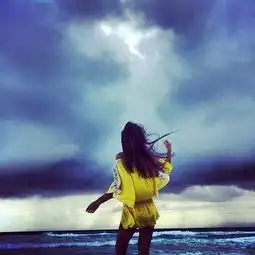  求高清情侣头小孩子的求欧美情侣头像小孩子的也行类似我发的那种吧