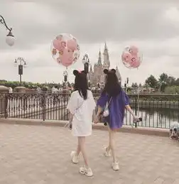李嫣跟闺蜜游玩浓妆艳抹凹造型大长腿抢镜网友身材像极王菲
