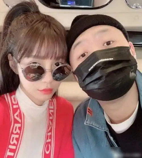  吴昕沈梦辰同时为杜海涛庆生,文案是亮点,女朋友和好朋友的区别