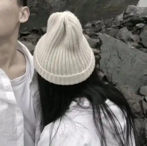  超火真人ins情侣头像我还是很想你,忘记谈何容易