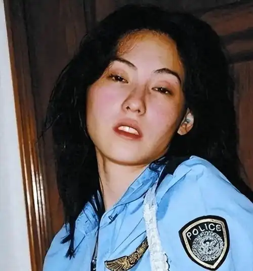  当年曝光陈冠希的艳照门,毁了一众香港女星维修员,如今怎样了