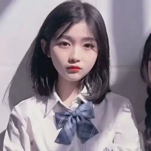 闺蜜头像山河万色不如她