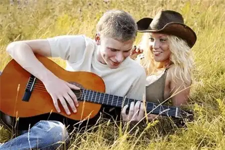  ab型血男生和ab型血女生