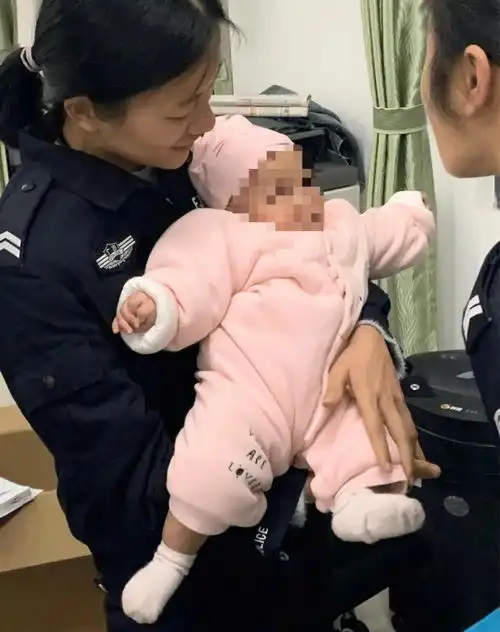  真狠心广西一对男女朋友吵架,把6个月孩子遗弃路边