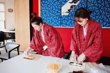  699起小圣托里尼的浪漫向左,一泊二食的日式和风向右,过个省心的遛娃母亲节