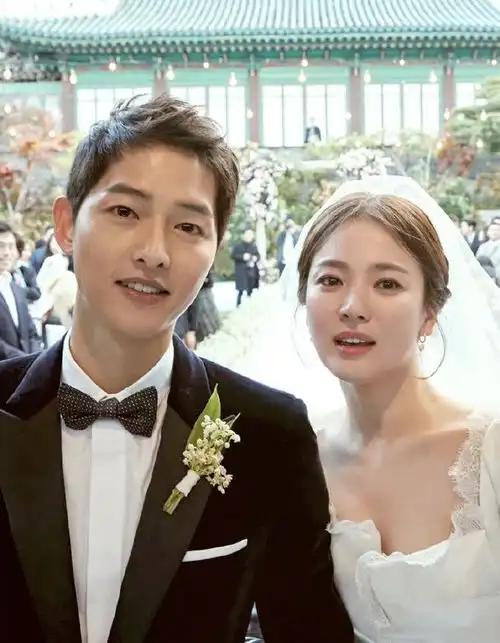  宋仲基再婚当爸,二婚誓言依旧感人,网传女方和男友生有一儿一女