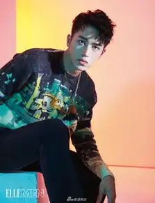  组图许魏洲再登杂志封面帅气有型青春洋溢