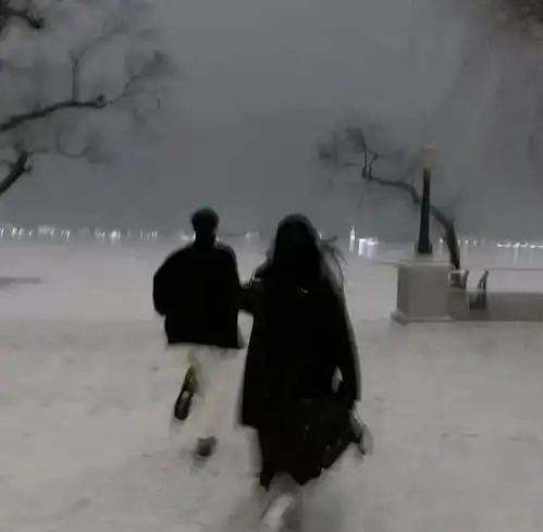  怦然心动的情侣头像