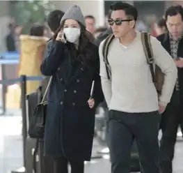  看了杨幂与刘恺威的合照,再看与胡歌的合照,网友爱不爱一目了然