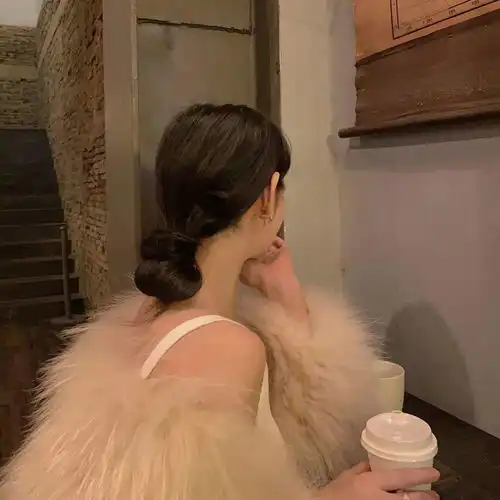  头像算是个半有趣的人