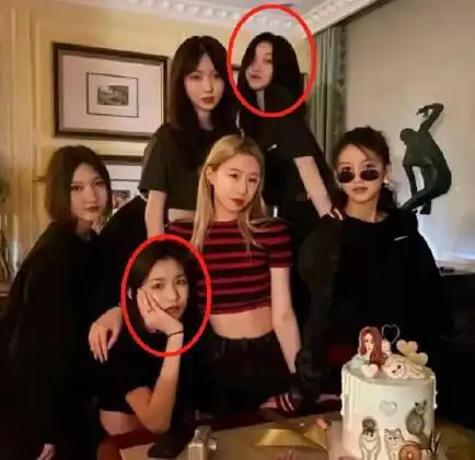 汪峰王菲女儿罕同框为闺蜜庆生甘当配角