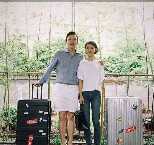  穿着情侣装去旅行,走过99个浪漫地方,在七夕这天走向婚姻殿堂