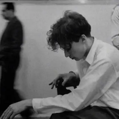  好看的男生头像黑白真人2020,一厢不情愿的样子