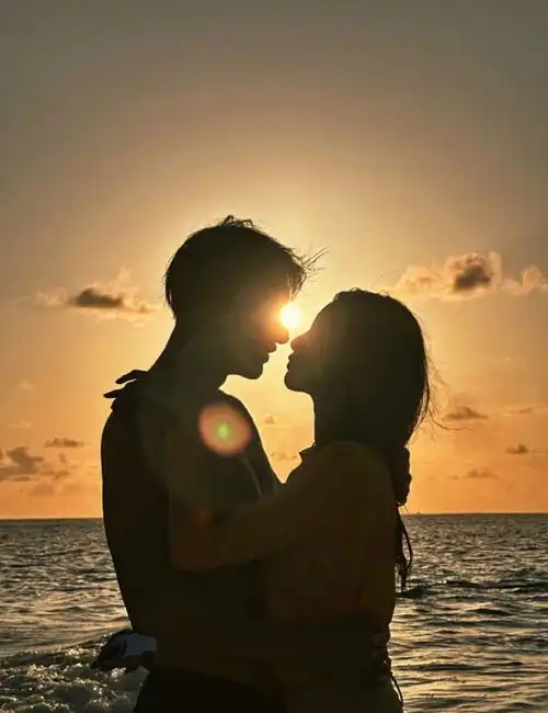  刚刚黄子韬官宣恋情