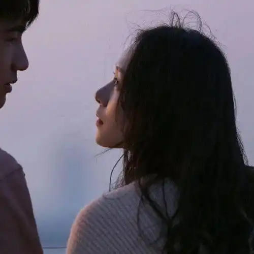  情侣头像快换上