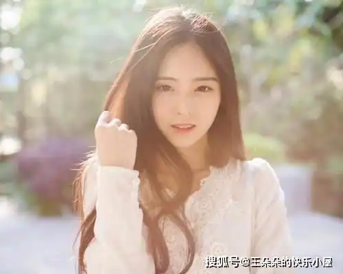  感情中,越是花心的女人,这3个表现就会越明显