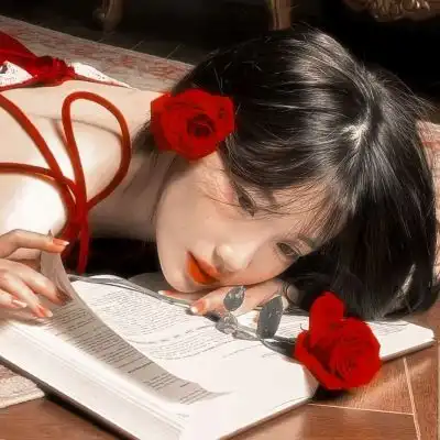  女生头像,新年快乐,陈知