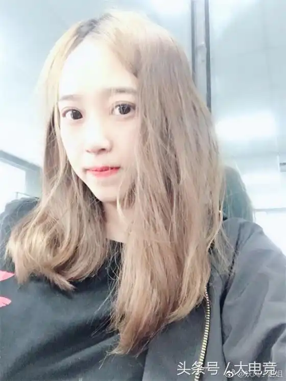  lollpl裁判小姐姐私照被扒出,网友赞叹真的很漂亮