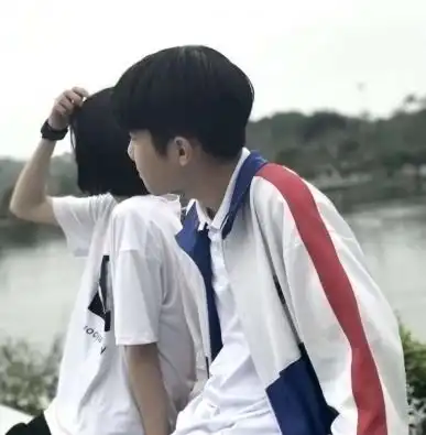  男生喜欢上你,不会直接说我喜欢你3个小暗示,丫头别装傻