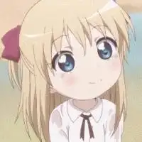  小女孩和小男孩亲嘴的照片微信头像图片大全