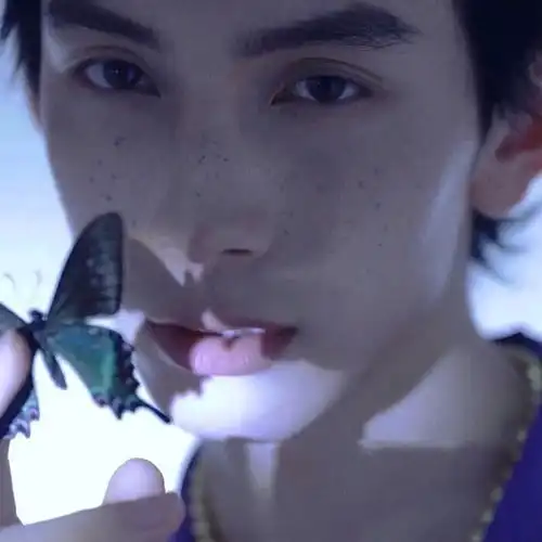  真人男生头像慢慢的学会用最温柔的眼光看待所有人