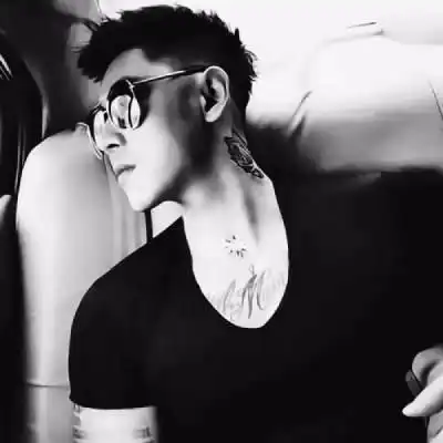  2020高清情侣头像一人一个,精选潮图美化版本的