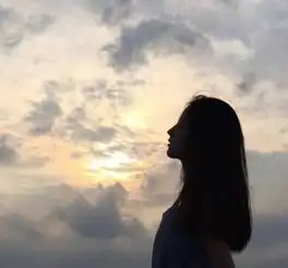  求原图情侣头像男的原图