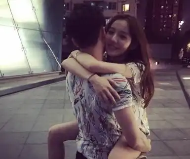  被男友解内衣是什么感觉文末福利教你单手解bra