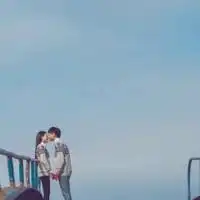  甜蜜情侣一左一右qq头像