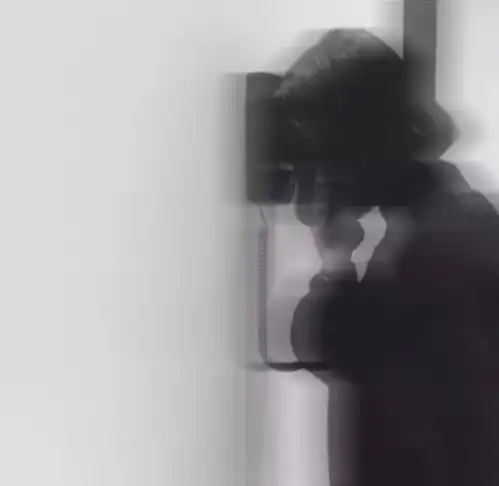  头像黑白男女模糊头像