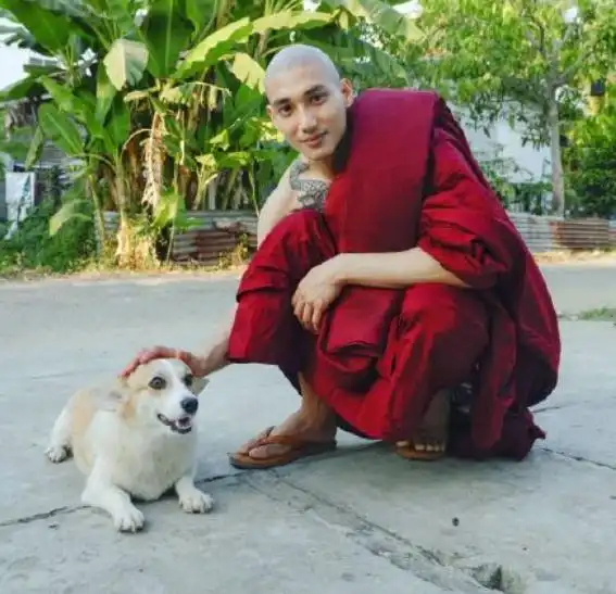  2021全球百大最帅面孔第一名,撞脸王力宏被誉为最帅和尚,目前已被捕