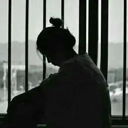  qq情侣黑白头像霸气中带唯美的乍见之欢不如久处不厌