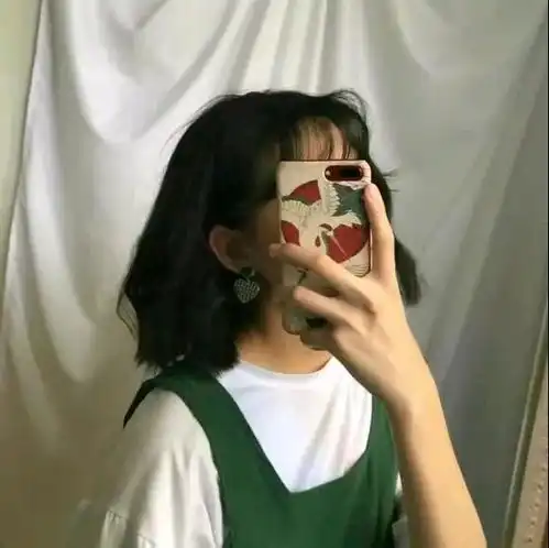  女生头像我寻了半生的春天,你一笑,便是了