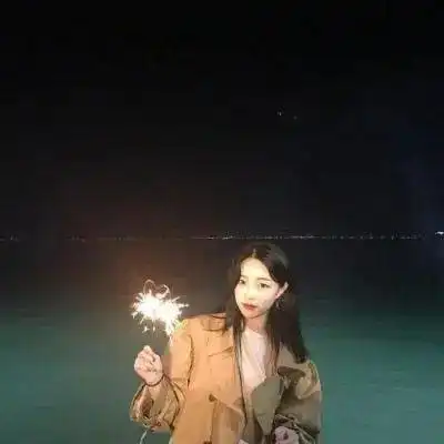  微信剪影侧面情侣头像丨万千人,唯你让我一眼就沦陷