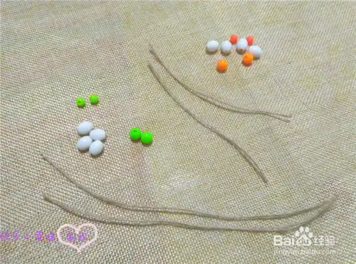  圣诞手工用不织布制作两个情侣小人儿