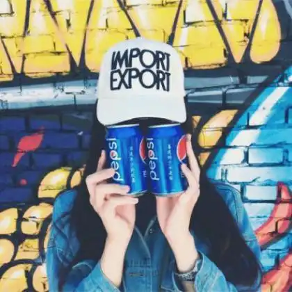  个性独特情侣微信头像一男一女煽情的话来挽留你