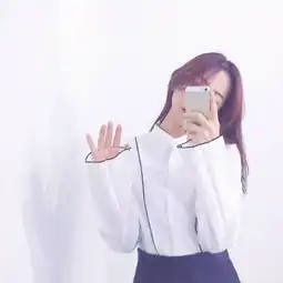  女生白底头像春风十里不如你