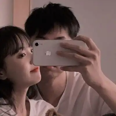  情侣头像只恐双溪舴艋舟载不动许多愁