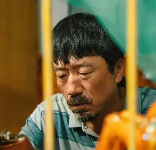  这届悬疑片,走上自首新赛道了背后底牌更动人