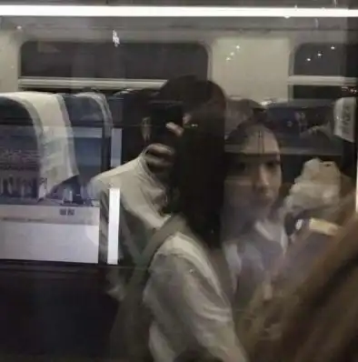  异地恋情侣见面时,一定要做3羞事情,你俩感情只会愈演愈烈