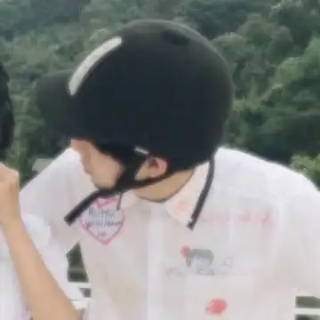  可爱情侣头像分开一人一半打个酱油卖个萌