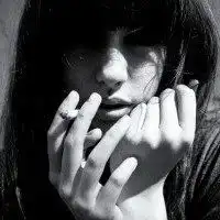  求另一张女生头像情侣