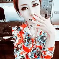  我们的爱情曲折但不美丽女生头像