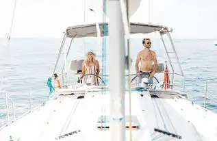  好浪漫美国情侣辞职卖房乘船环游世界