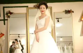 上周日你见到她们了吗这群90后美女新娘,坐着兰博基尼车队,在湖滨撒红包已被这条消息刷屏