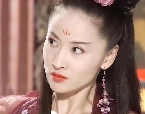  她曾迷倒张艺谋也让马景涛痛彻心扉如今...